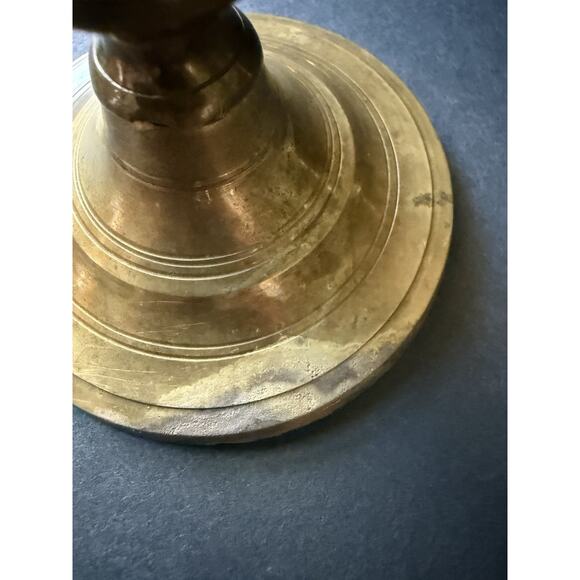 Vintage Brass Candlesticks Taper Holders 6” Mid Century Made In India Pair Set - Picture 3 of 8